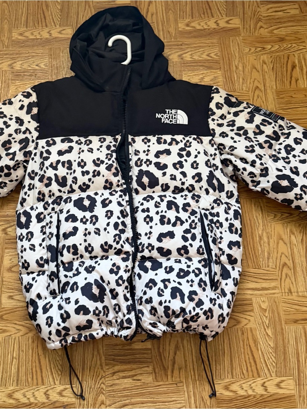 The North Face ' Leopard Print Puffer Jacket - Black & White
